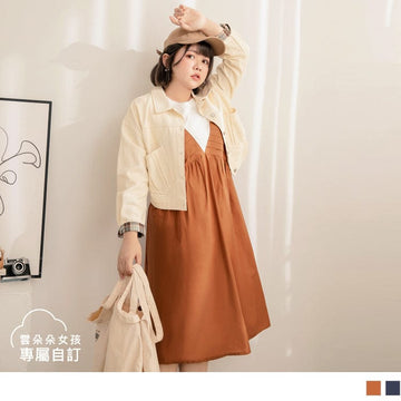 SHORT SLEEVE V SHAPE PLEAT SKATER DRESS