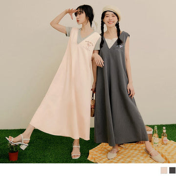 KITTY PRINTED CASUAL V-NECK SLEEVELESS MAXI DRESS