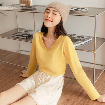 V-Neck Fitted Cropped Long Sleeve Top
