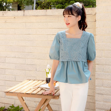 Korean Square Neck Layered Eyelet Lace Puff Sleeve Top