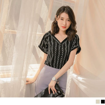 PRINTED CHIFFON SHORT SLEEVE V-NECK TOPS