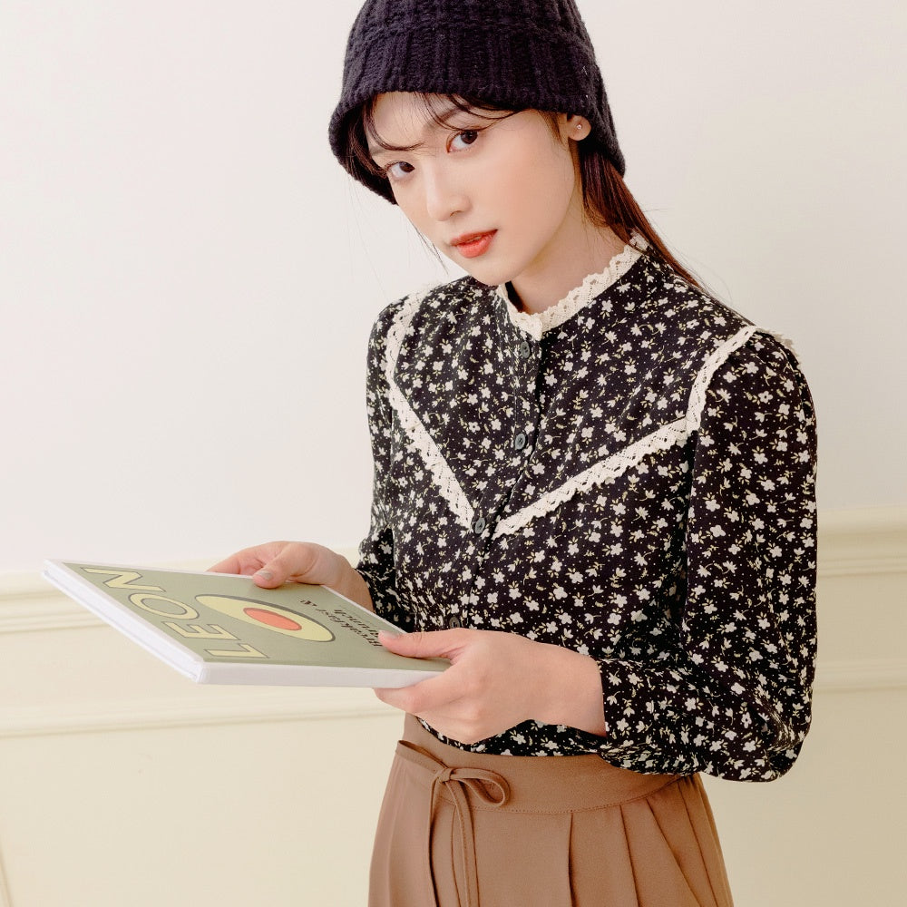 Floral Eyelet Lace Collar Shirt/Top