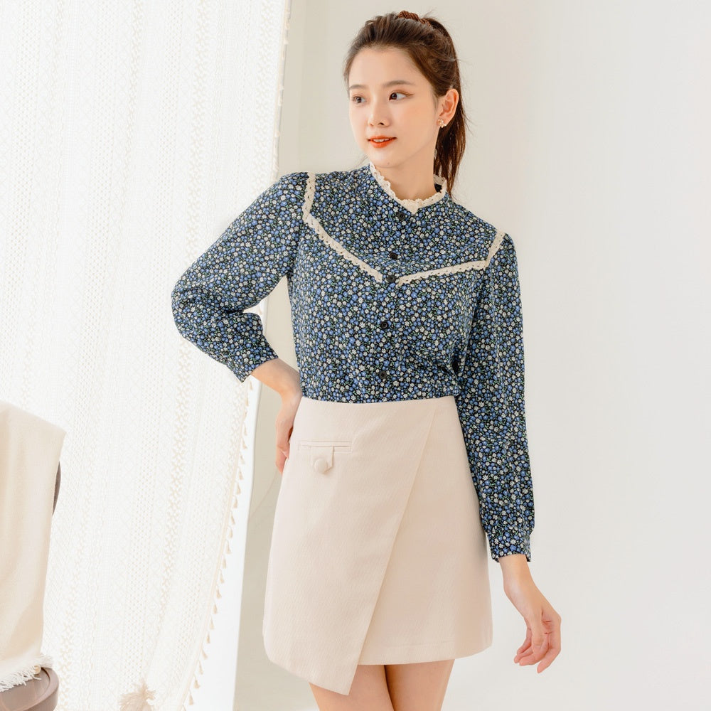 Floral Eyelet Lace Collar Shirt/Top