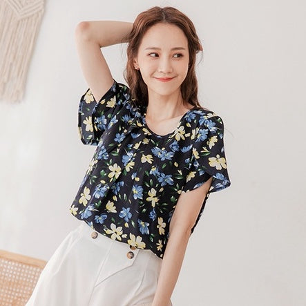 (SG STOCK) OB DESIGN WOMEN HOLIDAYS CASUAL PRINTED PUFF SLEEVE TOPS PLUS SIZE